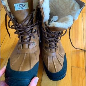 Ugg Adirondack II boots. Womens size 8